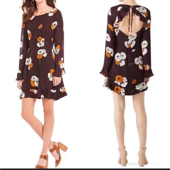 cupcakes & cashmere Dresses & Skirts - Cupcakes and cashmere Floral Long Sleeve Dress